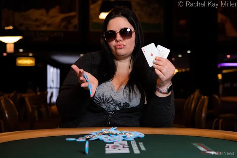【EV扑克】WSOP首条金手链诞生!女发牌员Katie Kopp拿下员工赛冠军,奖励,168