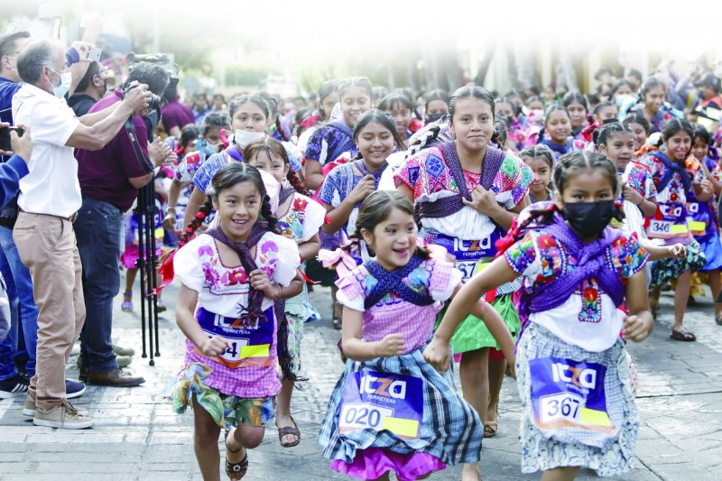 背玉米饼赛跑致敬墨西哥女性
