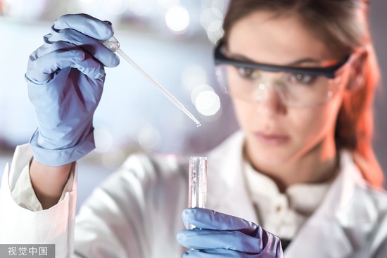 【蜗牛棋牌】法媒:调查显示,近半受访女科学家曾遭性骚扰