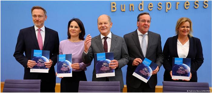 【蜗牛棋牌】“史无前例”！德法今天都爆出涉华大消息