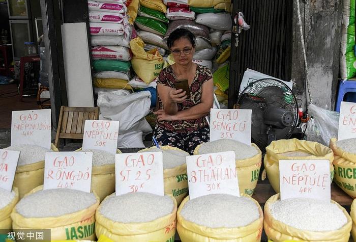 【蜗牛棋牌】出口连续5个月下滑,越南纺织业4万家工厂停工