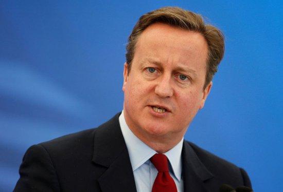 英国“戏剧性”人事变动：前首相卡梅伦“复出”，内政大臣遭解职
