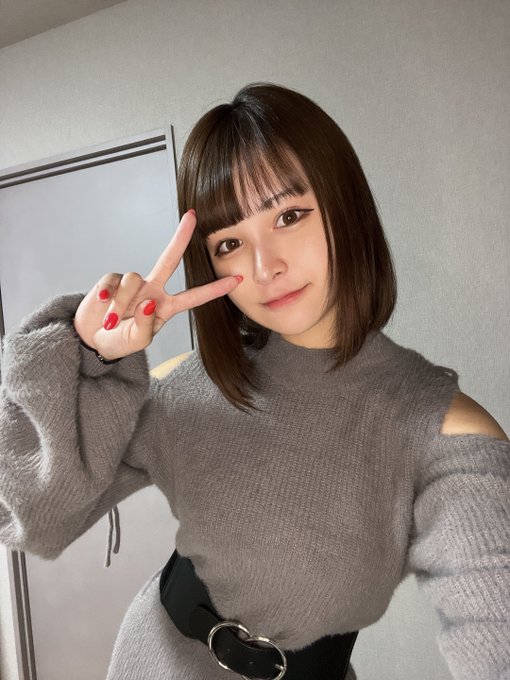 日向阳葵(日向陽葵)经典作品番号及封面，日向阳葵个人简介【EV扑克下载】