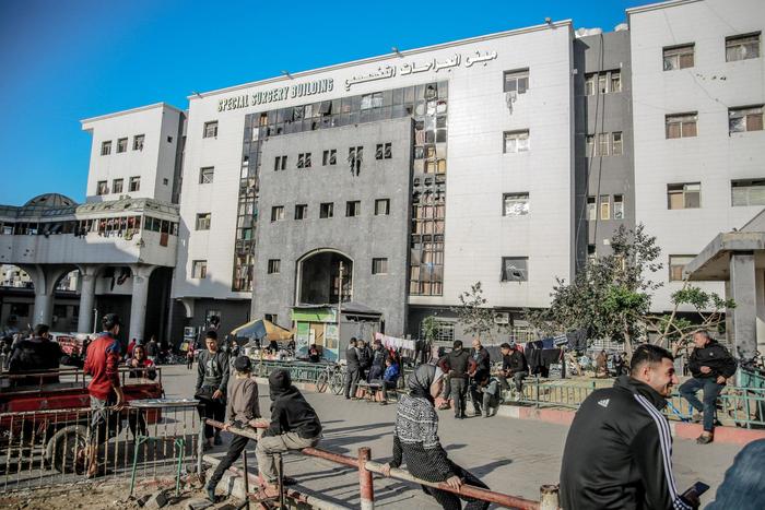 以军再次攻入加沙最大医院，导致数百人死伤