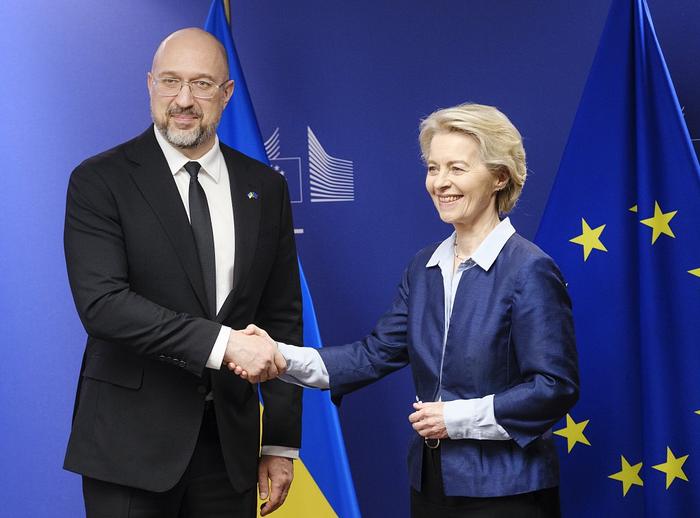外媒：欧盟峰会主谈援乌和防务，多项提议存在分歧