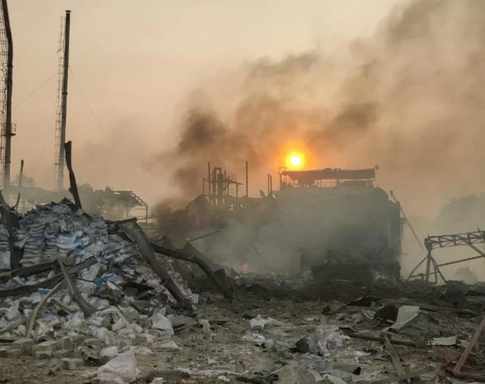 印度特伦甘纳邦一化工厂发生爆炸 已致数人死亡