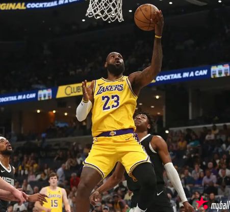 大发体育-詹姆斯37+10杀死比赛浓眉36+14 湖人3分险胜灰熊,大发助力你的致富之路!