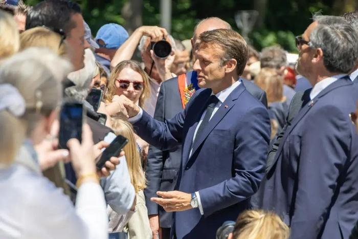 【蜗牛棋牌】突然解散国民议会 马克龙能不能复制戴高乐的胜利?