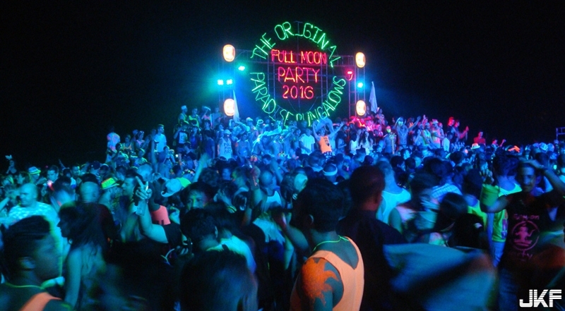 【蜗牛棋牌】就讓比基尼淹沒我吧！全球三大派對就是這麼嗨！