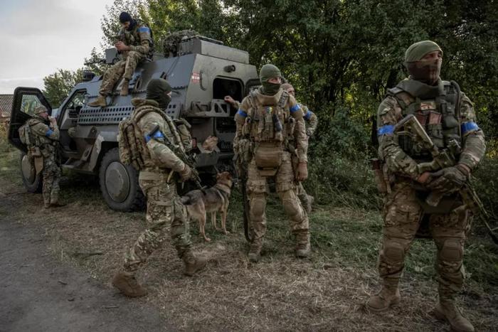 【蜗牛棋牌】美雇佣兵集团创始人现身库尔斯克