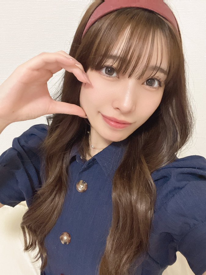 花里明理(花里アカリ)出道作品番号及封面,花里明理个人简介【EV扑克下载】