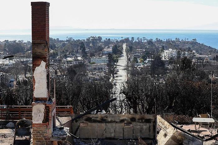 【蜗牛棋牌】美国加州州议会批准25亿美元用于应对洛杉矶火灾