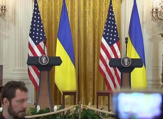 【蜗牛棋牌】乌克兰与美国未签署矿产协议