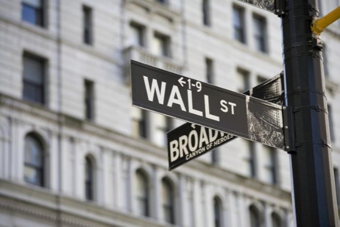 【蜗牛棋牌】关税阴影挥之不去 美股三大股指集体跳水超1%