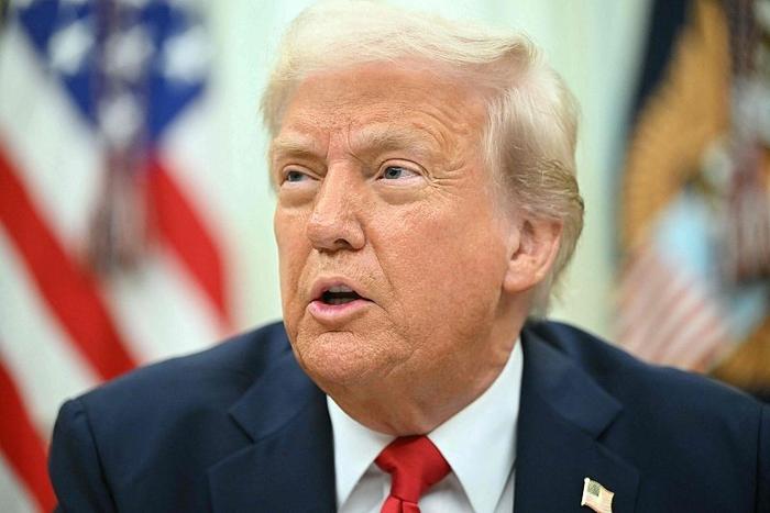 【蜗牛棋牌】特朗普：美国将与伊朗进行直接谈判