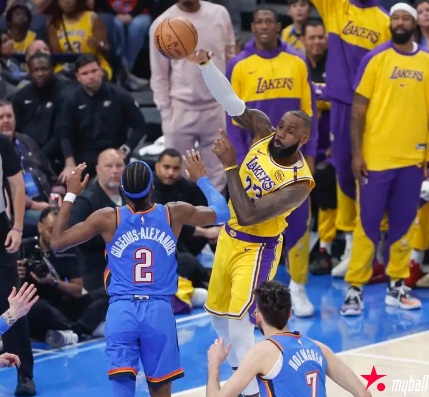 大发体育-詹姆斯28+7东契奇被驱逐，大发助力你的致富之路！