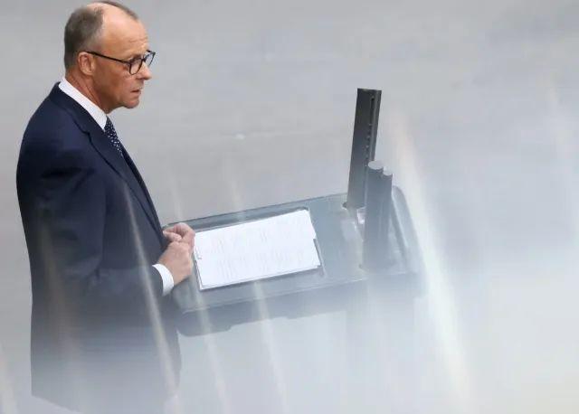 【蜗牛棋牌】德国总理默茨发表上任后首份政府声明,打算对中国硬气一把