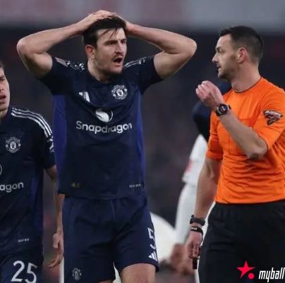 大发体育-曼联球员身价缩水,大发助力你的致富之路!