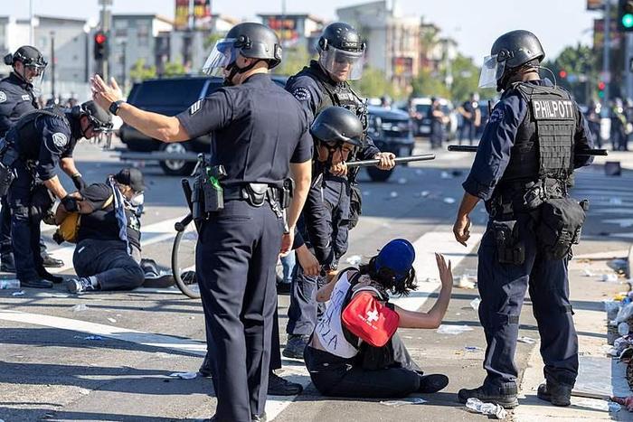 加州总检察长：美防长无视加州州长撤销国民警卫队部署的请求