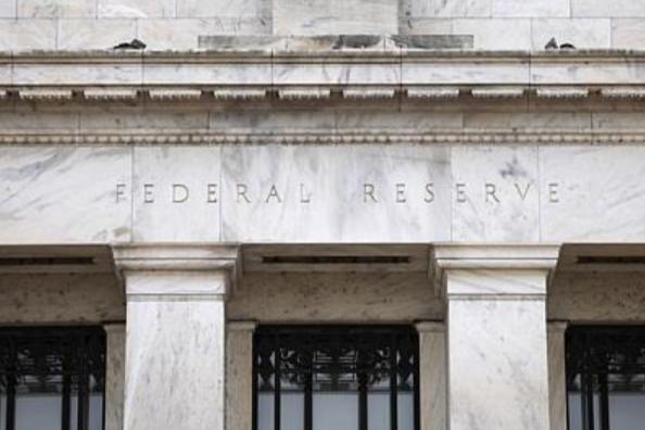 【蜗牛棋牌】美联储官员预计2025年将降息两次