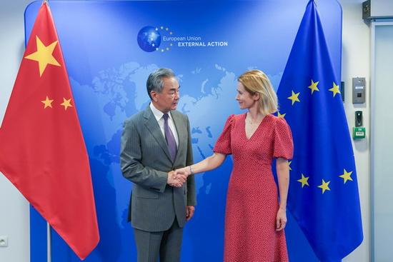 “中国不是美国”！王毅欧洲之行的关键一句话含金量持续飙升