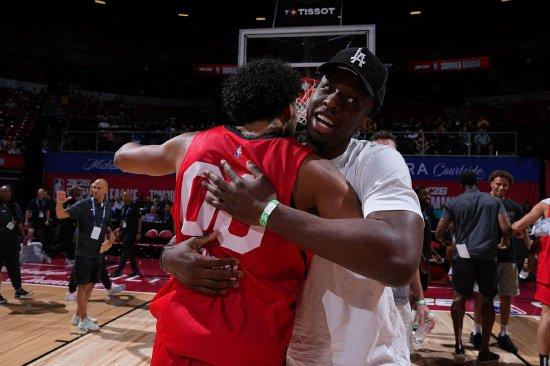 🏀夏联-巴夫金15罚全中砍29分 亚库乔尼斯24分 老鹰力克热火