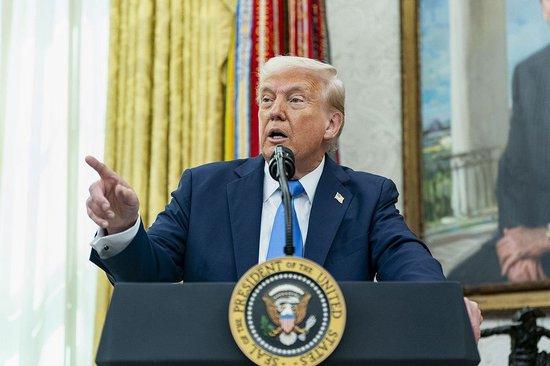 特朗普签署行政命令 将对巴西征收50%关税
