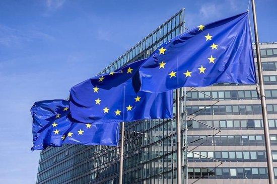 【蜗牛棋牌】欧盟将暂停对美国的贸易反制措施6个月