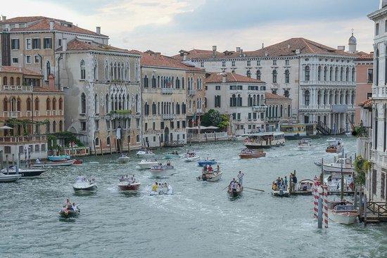 【蜗牛棋牌】世界旅游及旅行理事会报告：限制欧洲城市游客规模，潜在后果是GDP减少