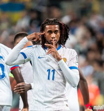 大发体育-利物浦挖角拜仁王牌边锋接班萨拉赫，大发助力你的致富之路！