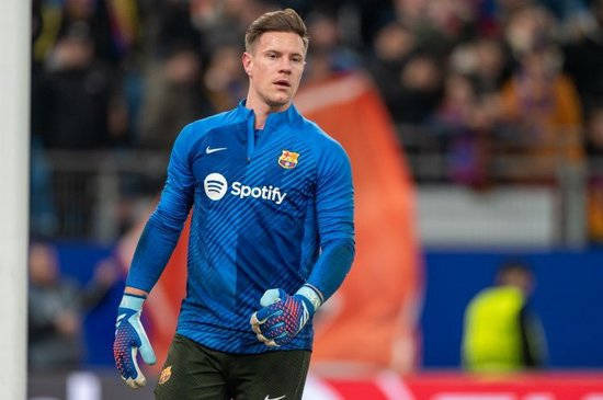 【蜗牛棋牌】正在养伤!每体:特狮回到巴萨基地探望队友,祝贺球队取胜纽卡