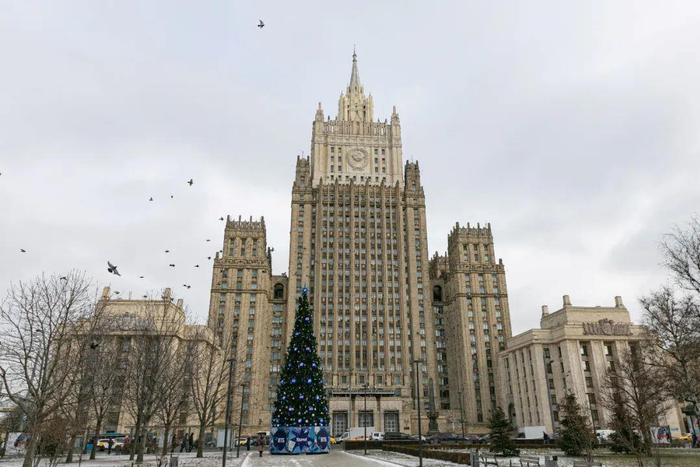 俄外交部谴责英法德强推安理会恢复对伊制裁