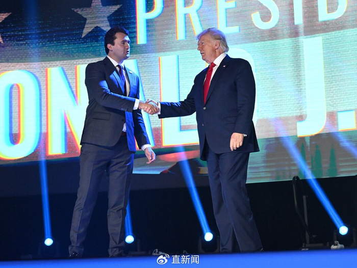 美国都要撕裂成两半了，特朗普还高呼要“战斗”