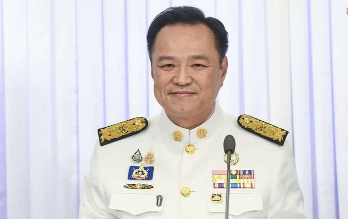 泰国总理阿努廷率领新一届内阁成员宣誓就职