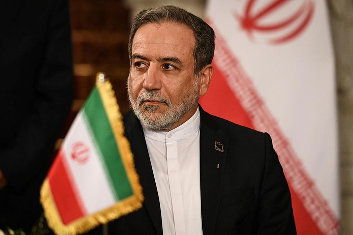【蜗牛棋牌】伊朗外长致函多国:英法德美的主张毫无根据、完全无效