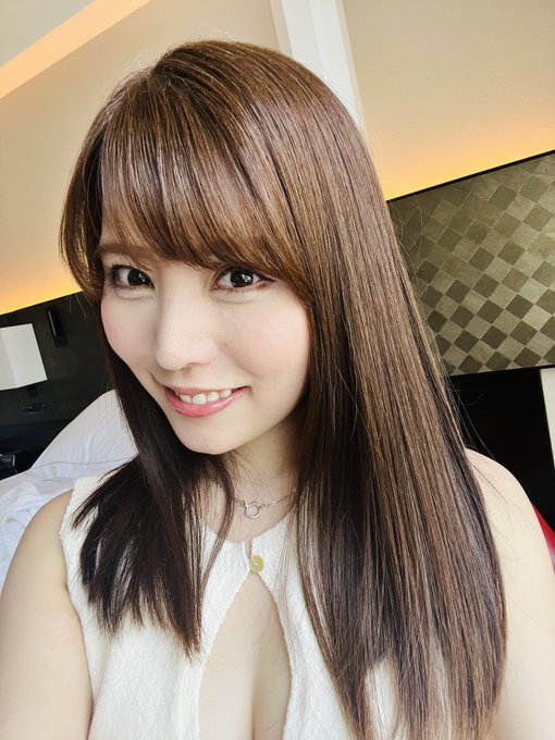 松本梨穗(松本梨穂)出道作品番号及封面，松本梨穗个人简介【EV扑克下载】