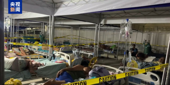 菲律宾强震已致72人遇难，灾区大面积停电，建筑损毁严重，病人被安置在停车场