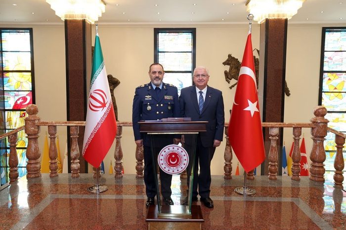 【蜗牛棋牌】伊朗防长:伊朗军队时刻备战 应对一切威胁