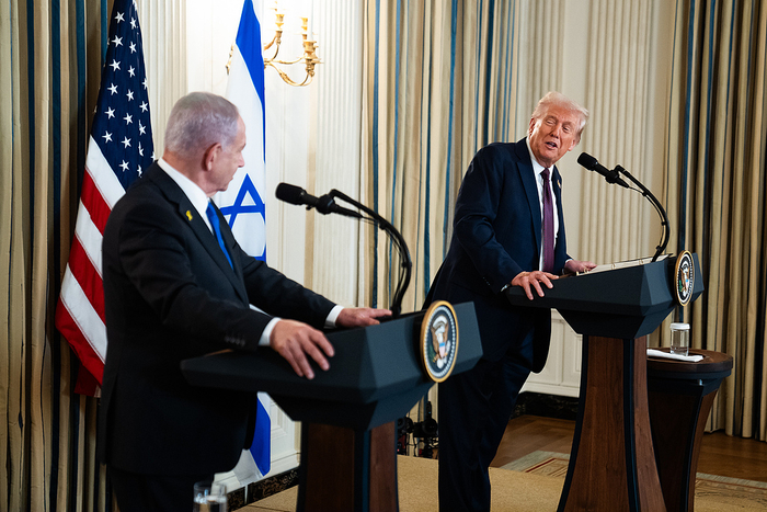 【蜗牛棋牌】特朗普要求停止轰炸加沙,内塔尼亚胡措手不及:以为哈马斯的回应是拒绝