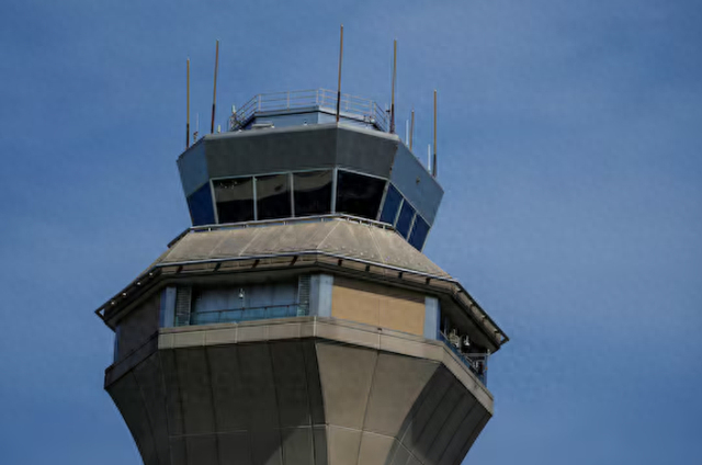 【蜗牛棋牌】美国空管持续缺勤，27日已有超1400个航班延误