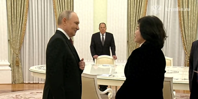 【蜗牛棋牌】俄总统普京会见朝鲜外务相崔善姬,讨论双边关系