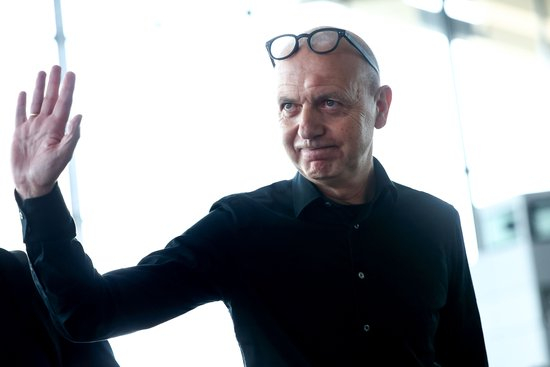 【蜗牛棋牌】德国足协官方：诺伊恩多夫连任足协主席，任期至2029年