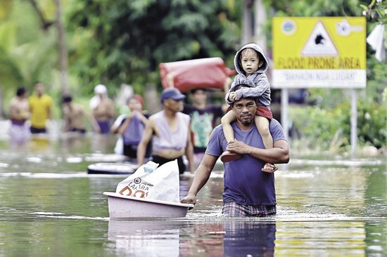 【蜗牛棋牌】“海鸥”和“凤凰”接踵而至,近百万民众紧急疏散,一周两次超强台风袭击菲律宾