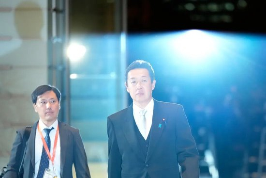 【蜗牛棋牌】日本内阁大臣,“祸从口出”
