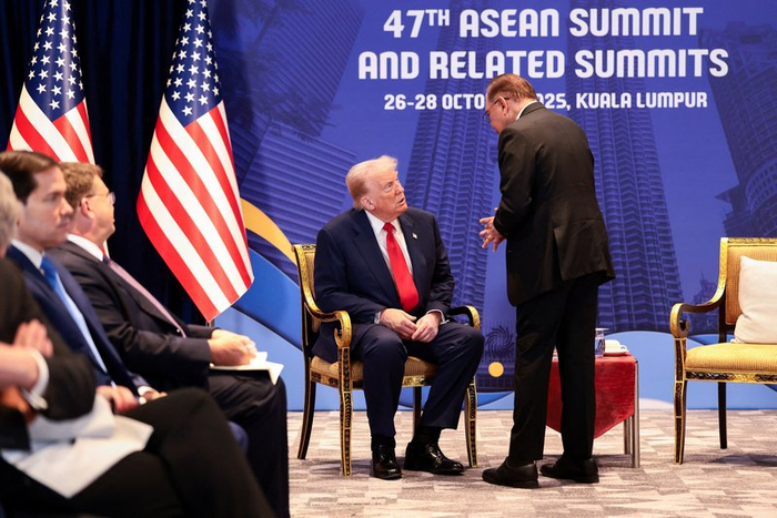 【蜗牛棋牌】对华“毒丸条款”引发强烈反弹,安瓦尔回应:不是投降或背叛,更非新殖民主义