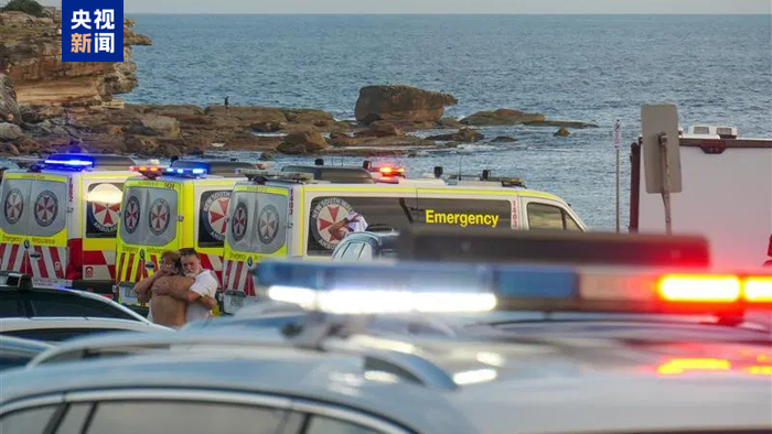 【蜗牛棋牌】澳大利亚邦迪海滩枪击现场遗留爆炸装置已移除