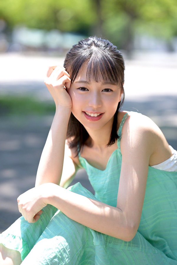 五芭出道作品番号及封面，五芭个人简介【EV扑克下载】