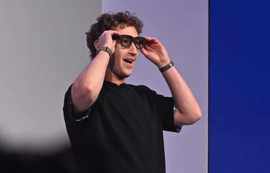 【蜗牛棋牌】智能眼镜需求远超预期！Meta被迫宣布暂停国际扩张计划