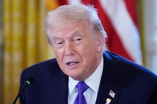 【蜗牛棋牌】特朗普：美国将立即开始提炼和销售多达5000万桶委内瑞拉石油，所有国家都可购买