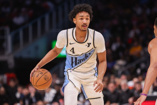 【蜗牛棋牌】2023年15号秀！官方：湖人正式与巴夫金签下10天合同 后者穿18号